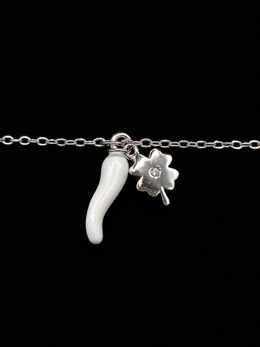 Elegantes Glücksarmband aus 925 Silber mit Kleeblatt-Zirkonia & weißem Corno
