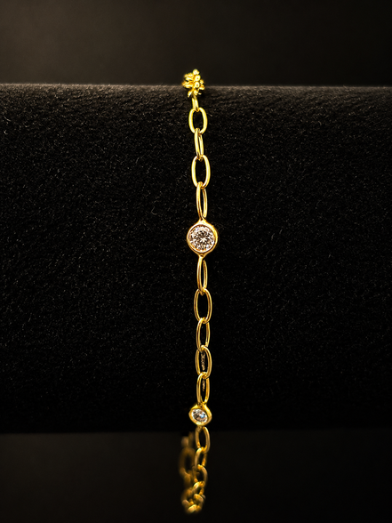 Élégant bracelet en argent sterling 925 doré orné de zircons