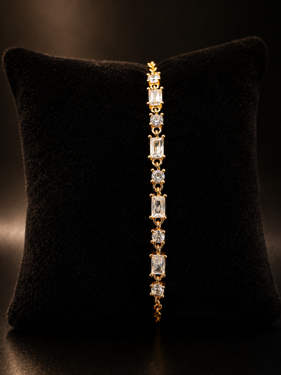 Elegantes Zirkonia-Armband aus vergoldetem 925 Sterling Silber