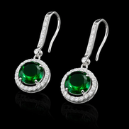 Boucles d'oreilles pendantes élégantes en zirconium vert