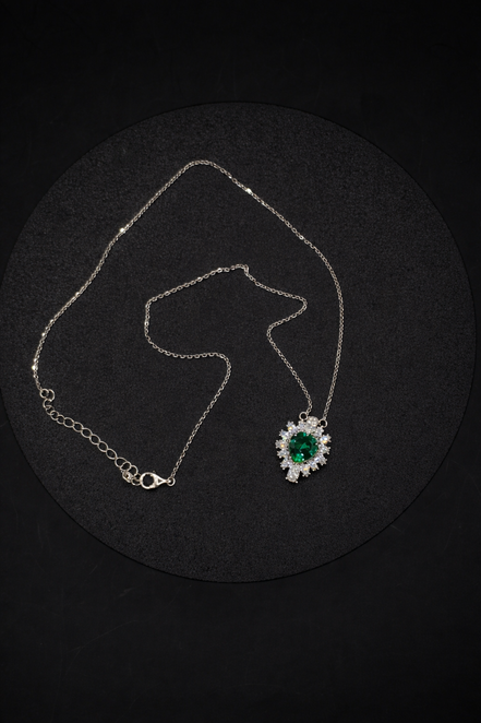 Silver necklace with heart pendant and green zircon, made of 925 sterling silver 