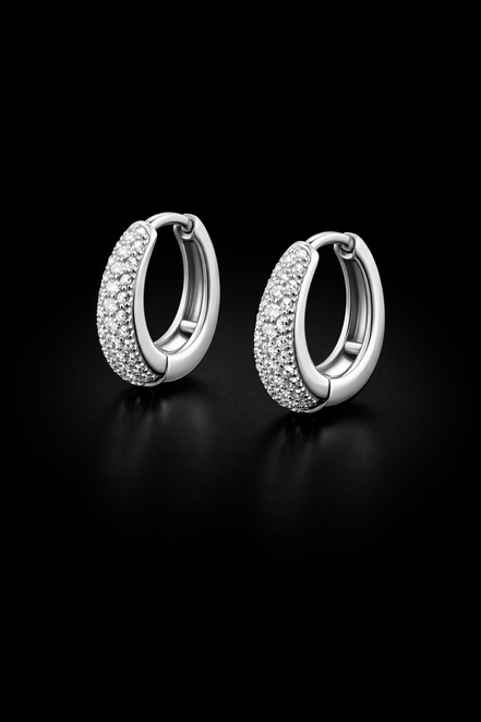Delicati orecchini a cerchio in argento sterling 925 con zirconi bianchi