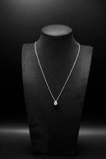 Silver chain with teardrop pendant made of 925 sterling silver 