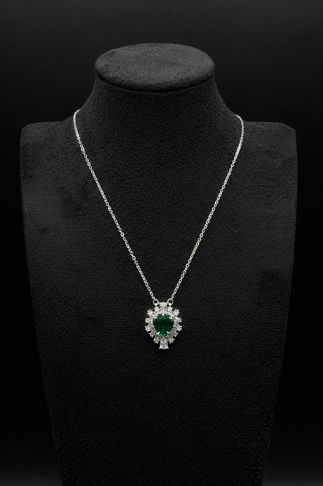 Silver necklace with heart pendant and green zircon, made of 925 sterling silver 