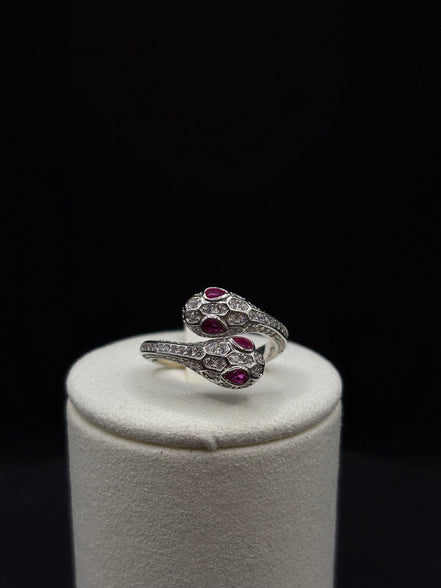Snake ring made of 925 sterling silver with zircon 