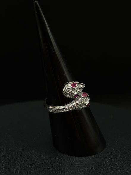 Snake ring made of 925 sterling silver with zircon 