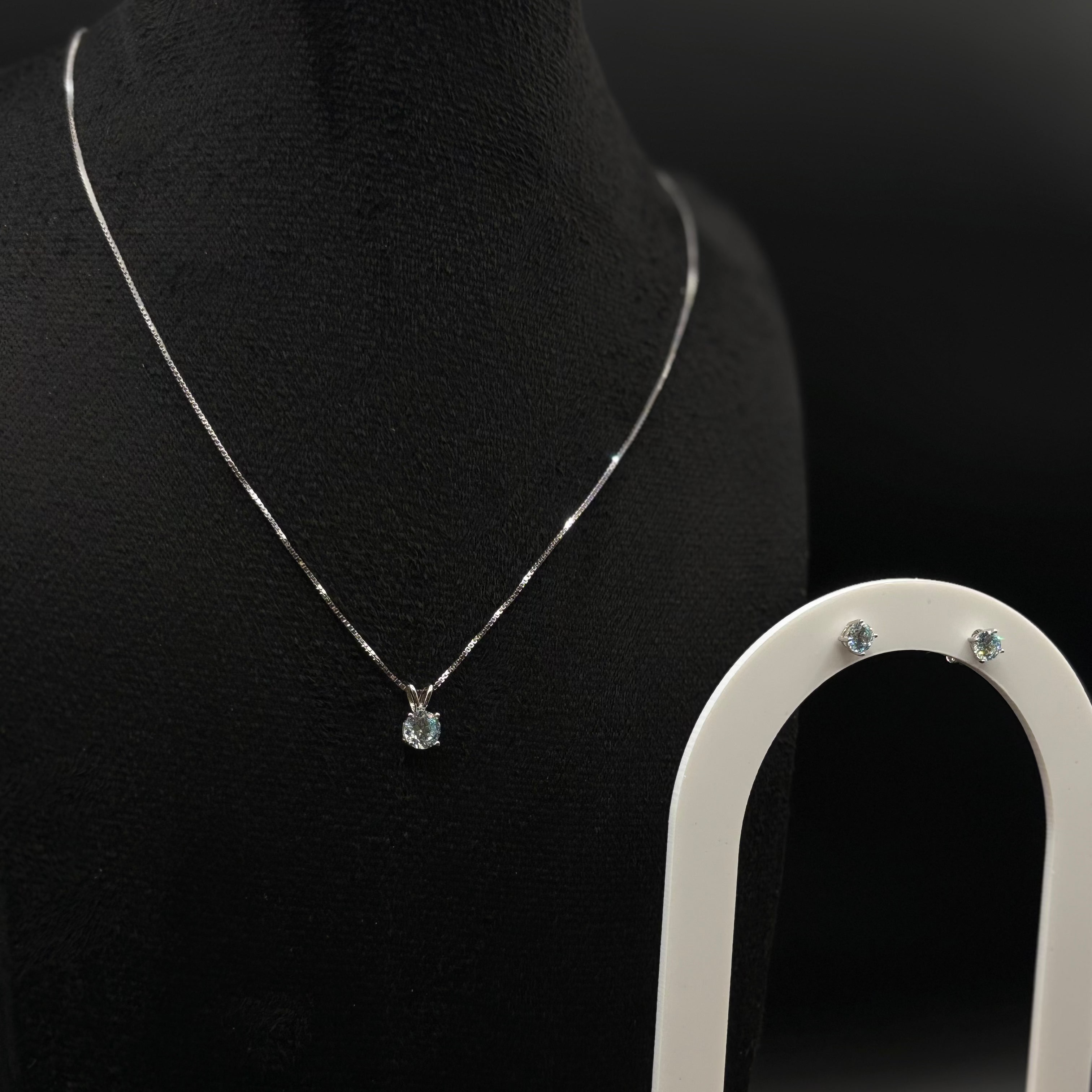 Parure di gioielli in argento sterling 925 con zircone azzurro 