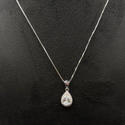 Schmuckset aus 925 Sterling Silber mit Tropfzirkon