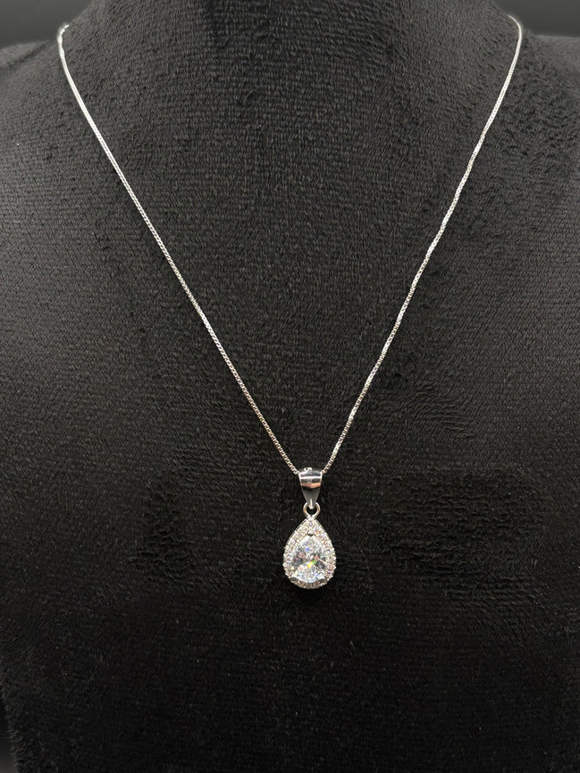 Schmuckset aus 925 Sterling Silber mit Tropfzirkon