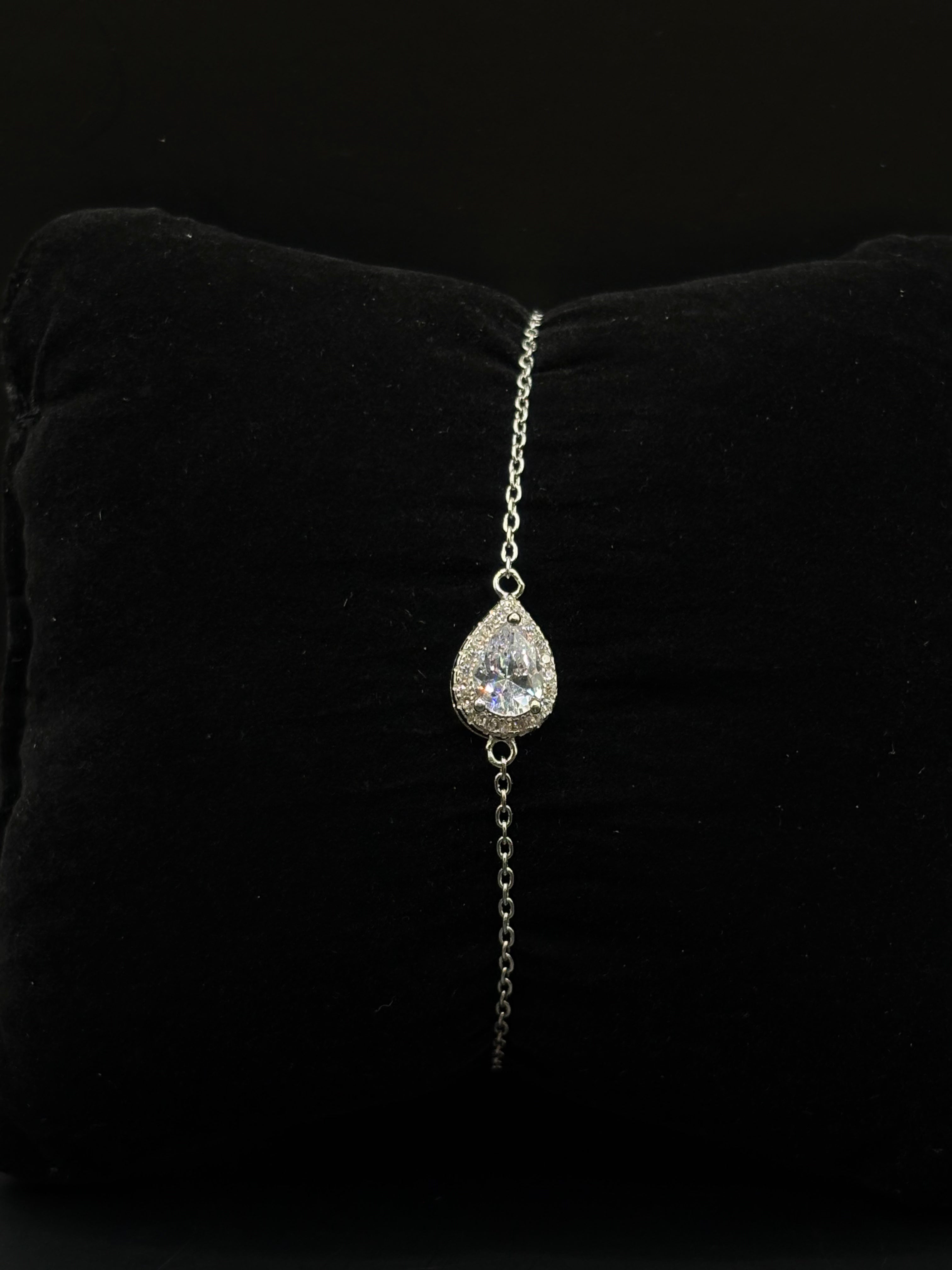 Schmuckset aus 925 Sterling Silber mit Tropfzirkon