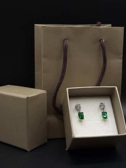 Elegante Zirkonia Steckerohrringe Anhänger