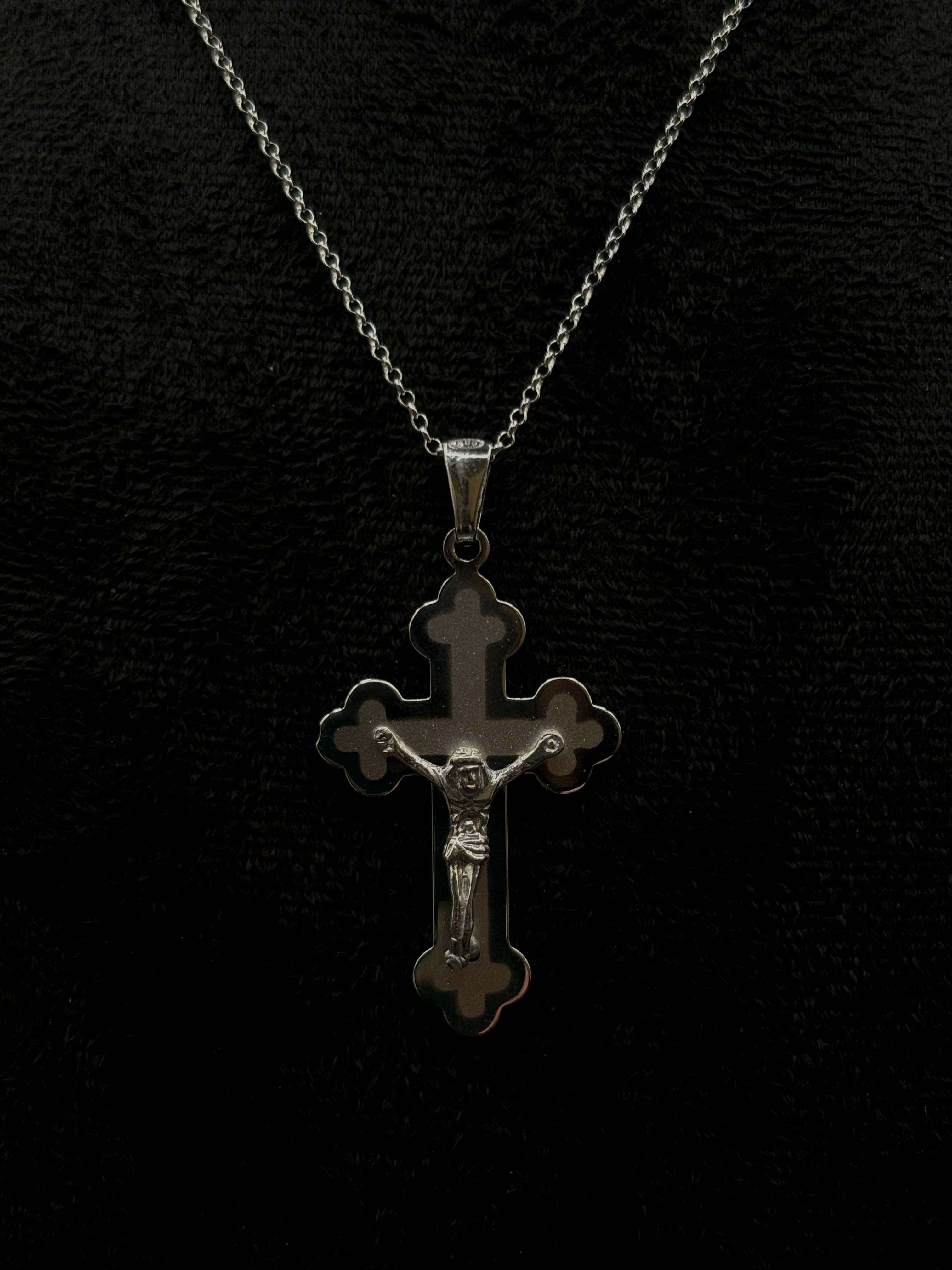 Klassische Kreuz Halskette mit Jesus aus 925 Sterling Silber