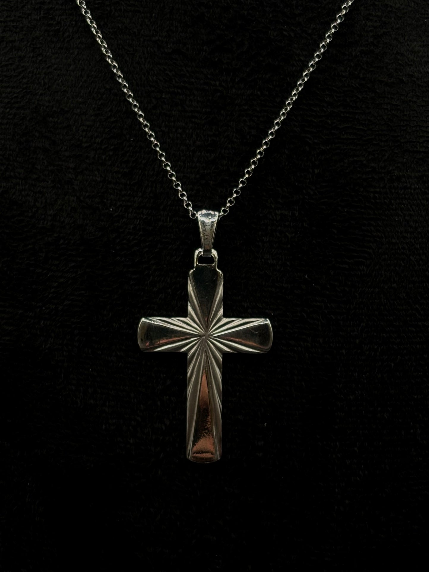 Kreuz Halskette aus 925 Sterling Silber – Klassisch & Zeitlos