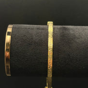 Vergoldeter Armreif aus 925 Sterling Silber mit Mäander-Design